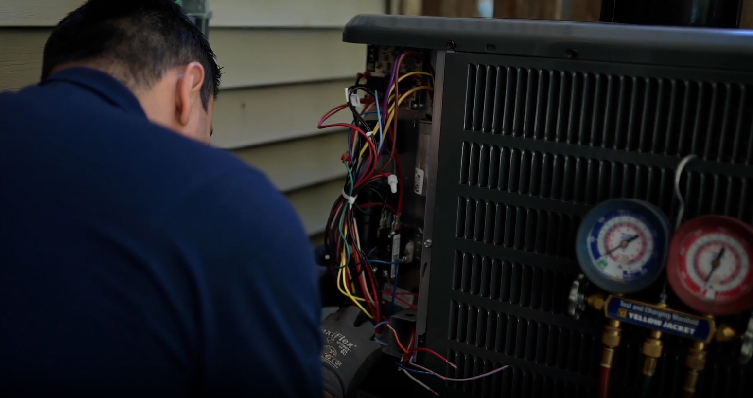 How to Keep Your Commercial HVAC Running Smoothly All Winter Long